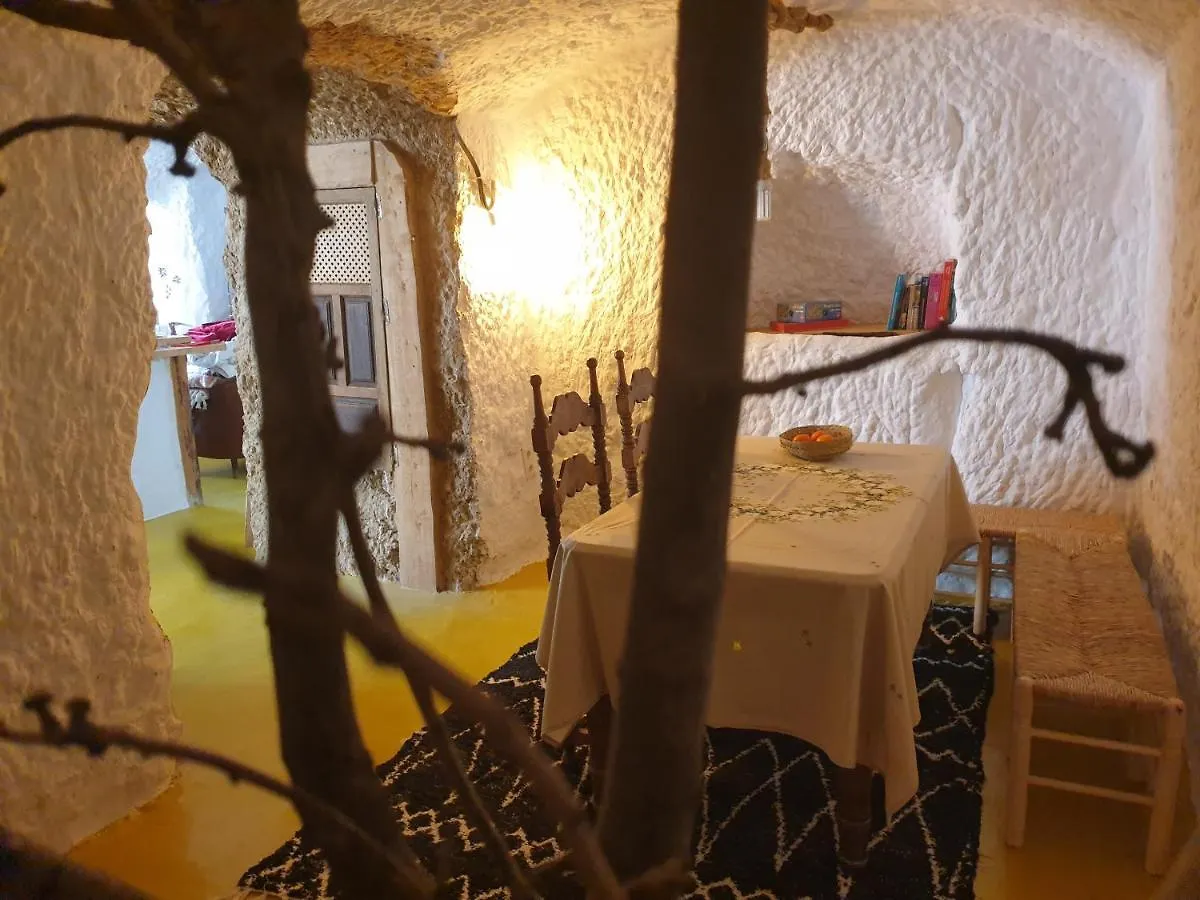 Villa Creatively Designed Cavehouse With Jacuzzi à Gorafe Hébergement de vacances