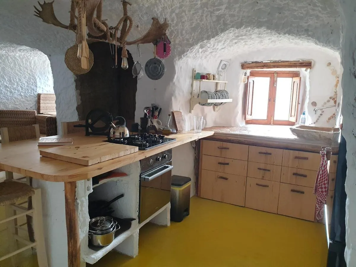 Villa Creatively Designed Cavehouse With Jacuzzi à Gorafe Espagne