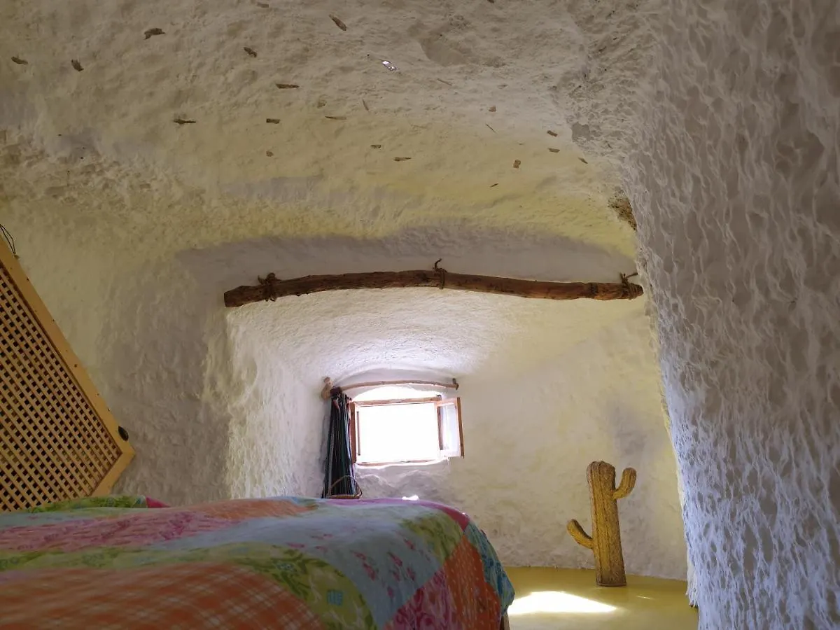 Villa Creatively Designed Cavehouse With Jacuzzi à Gorafe Espagne
