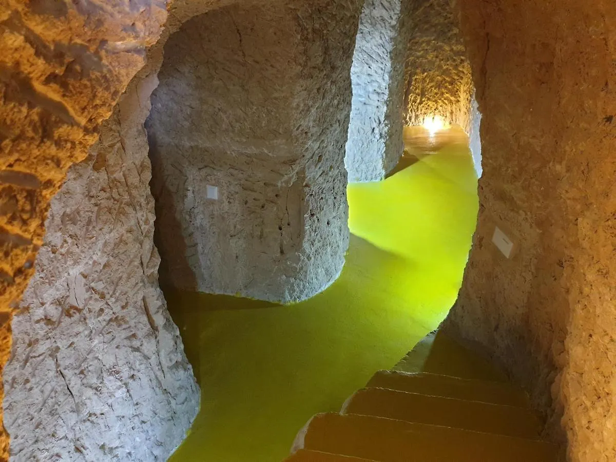 Villa Creatively Designed Cavehouse With Jacuzzi à Gorafe 0*,