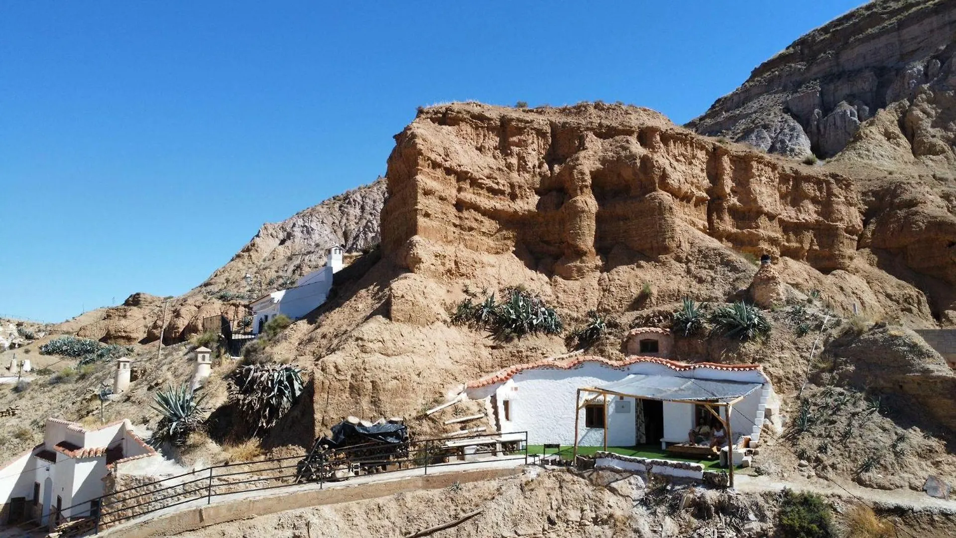 Villa Creatively Designed Cavehouse With Jacuzzi à Gorafe Espagne